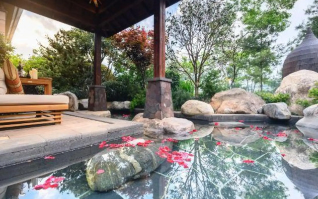 Gudian Banshan Hot Spring Hotel