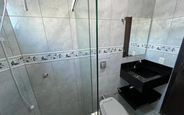 Aprecie Mariscal Nesta Hospedagem a 150 M do Mar - V4