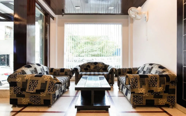 Oyo 43670 Hotel Apra Deluxe