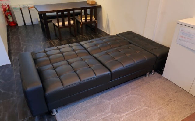 Kami-nakazato Guest House. 2min to Kami-Nakazato Sta. 10min to AKIHABARA Sta! – Guest Rooms – Tokyo