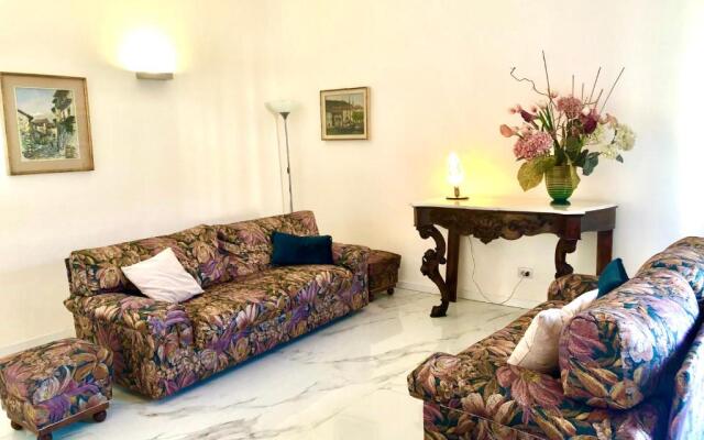 MB2 Apartment