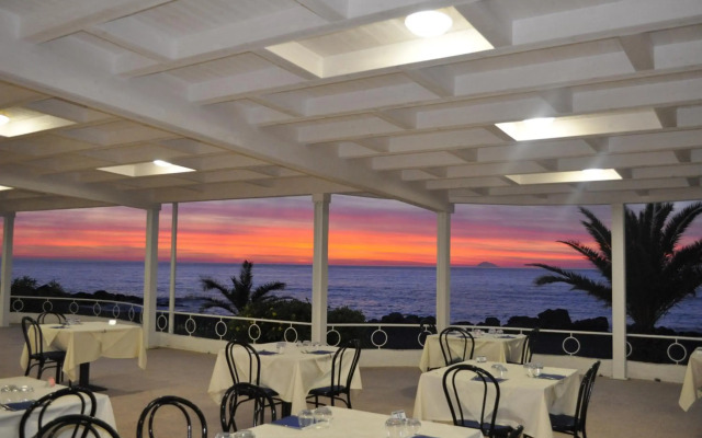 Hotel La Scogliera