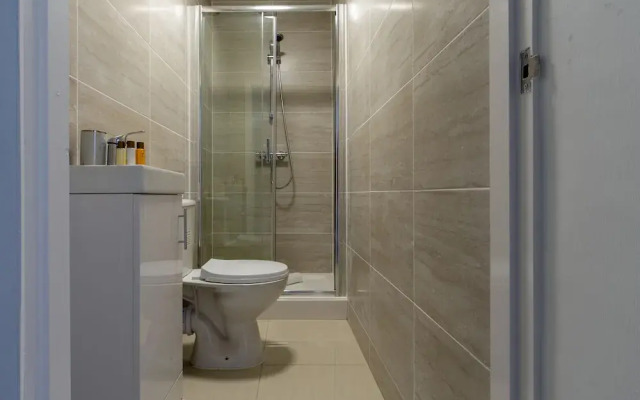 Lux Apartments 4 Bedroom House Sutcliffe