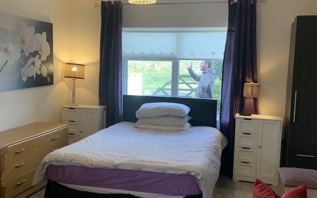 Beautiful Fir Grove Apartment Begelly