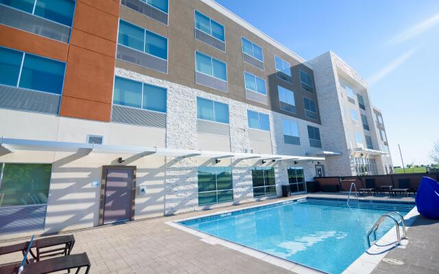 Holiday Inn Express & Suites McKinney - Frisco East by IHG