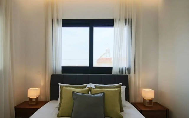 Phaedrus Living: City View Anna Residence 101