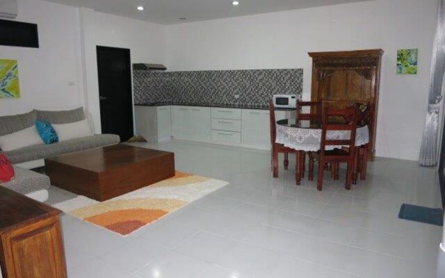 Iris Villa