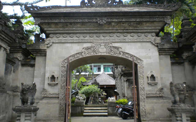 Taman Suci Suite & Villas