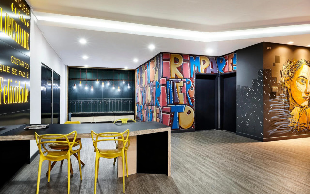 ibis Taubate