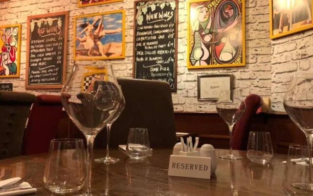 Aberthaw House Hotel