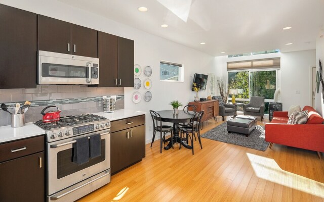 Fremont Jet City Townhome