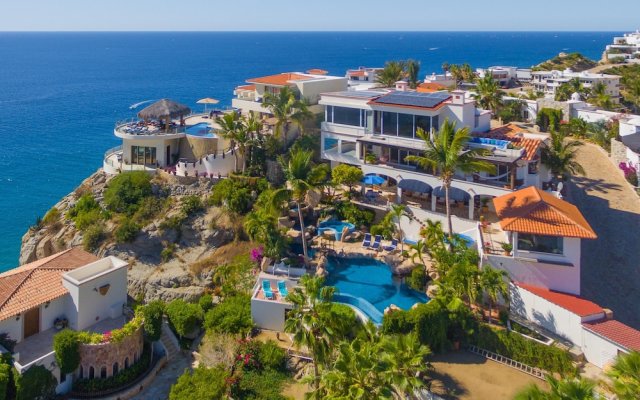 Pacific Ocean Views From This Escape: Villa Miramar