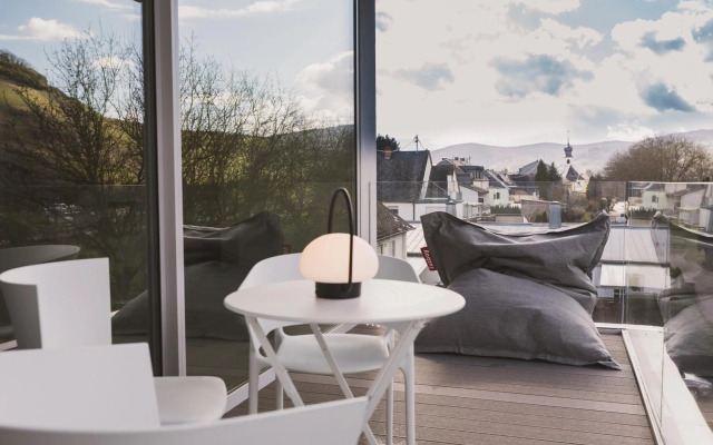 STEILLAGE - Design Moselsuiten mit Panoramablick und SPA