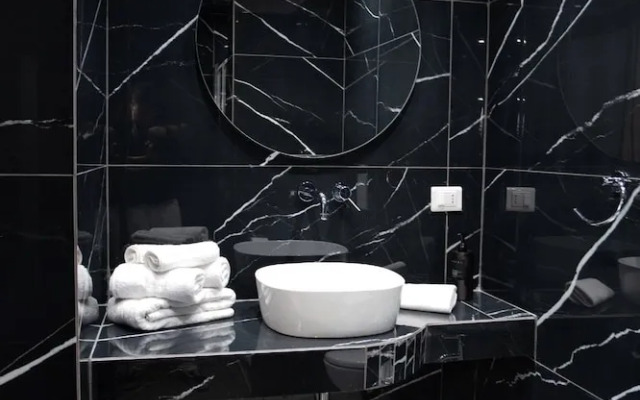 Alexander House Hotel