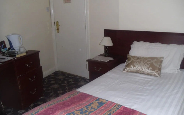 Waverley Hotel