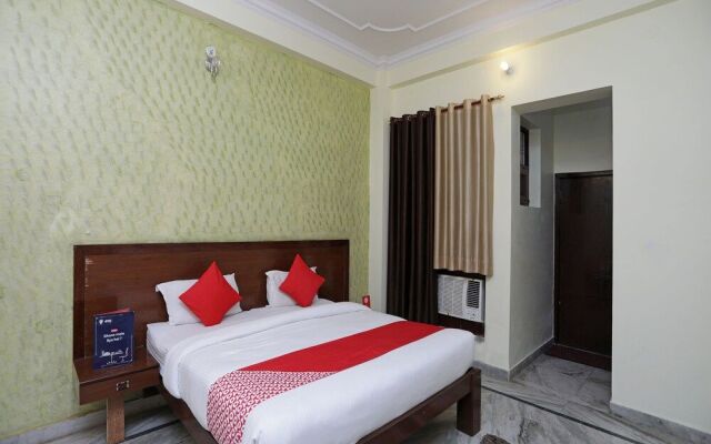 OYO 7162 Home Stay Shikhar Paradise