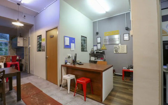 SPOT ON 89751 Bed Station Guest House