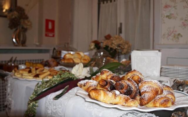 Hotel Corona Grossa
