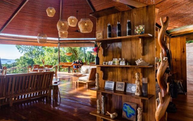 La Loma Jungle Lodge