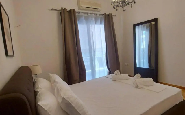 Spacious Beauty in Athens, 55m2, Metro 7'