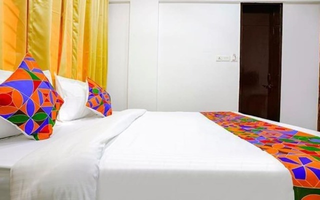 Fabhotel Woods Regency