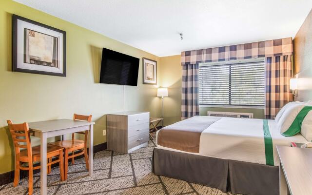 GuestHouse Inn & Suites Hotel Poulsbo