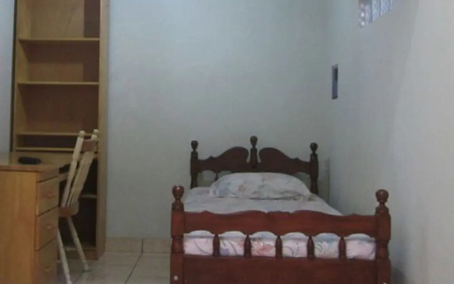 SPOT ON 91343 Kartika Guest House SyariahNearPantai Stres