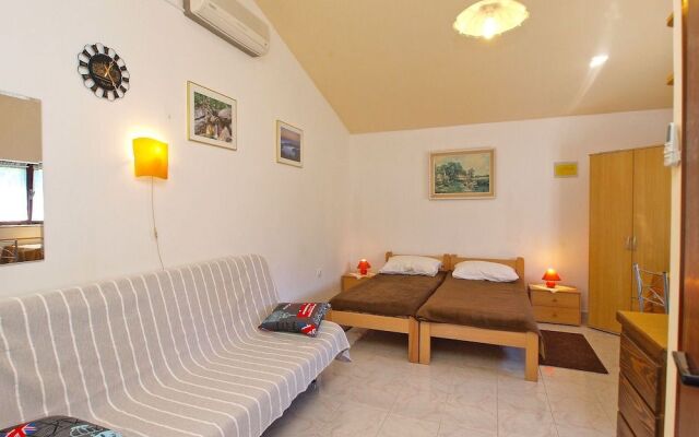 Apartment 535