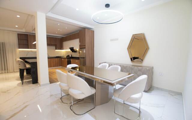 Mini Palace Luxury Suites