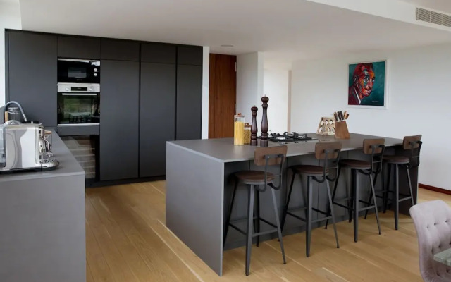 Troya Regal Villa By Cadenzalux