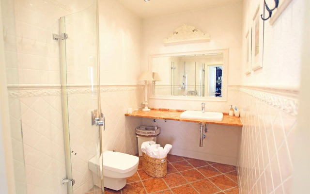 Castle Square Apartment