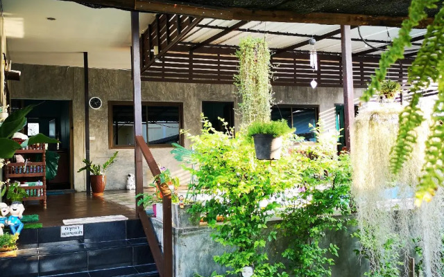 Non La-poon pool view