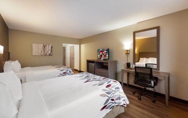 Red Roof Inn Painted Post