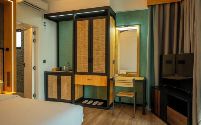 Athiri Residence