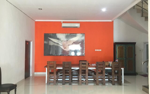 Florent Guest House
