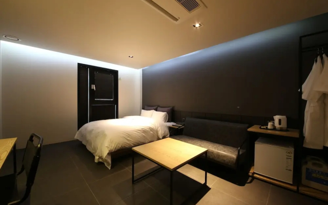 Hotel Yeoubi