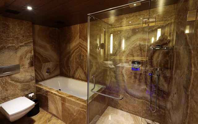 Sahara Star
