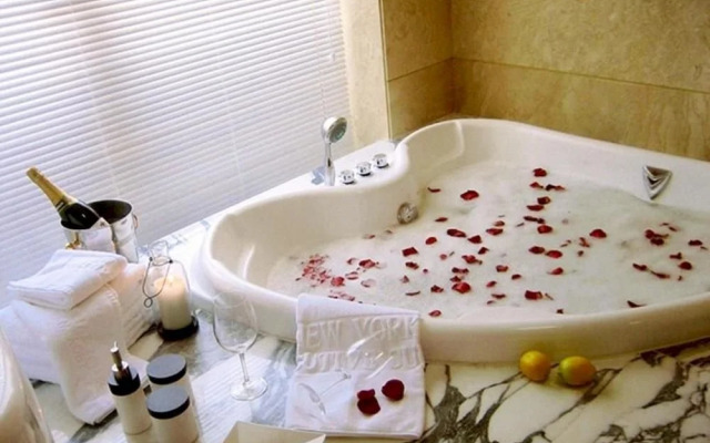 Hotel & Suites Ramada Shenyang