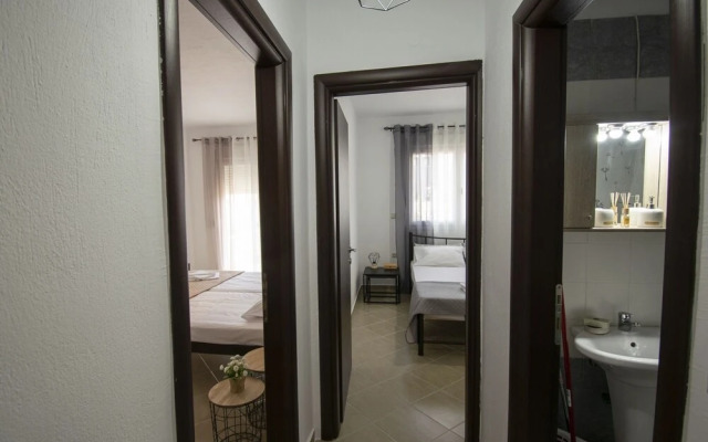 Violeta Apartment by Rentalspro