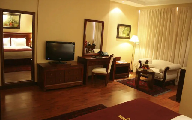 Trianon Royal Hotel