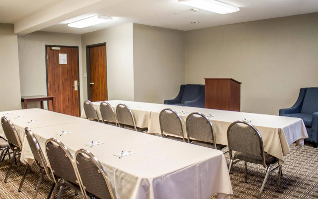 Comfort Inn & Suites