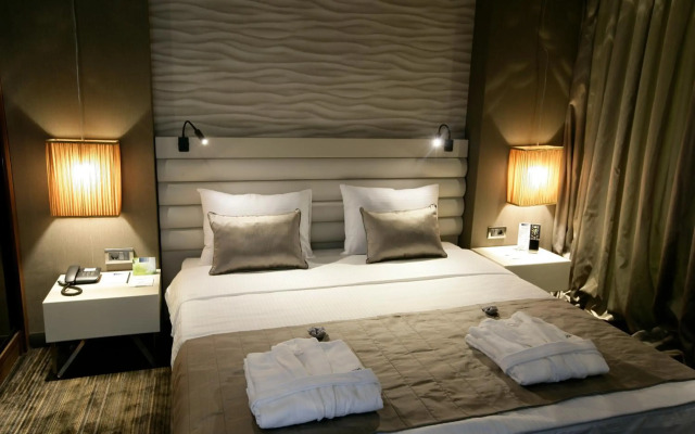 RYS Hotel & Restaurant
