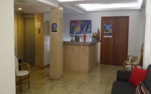 Hostal Port Corona