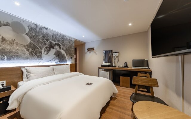 Selene Hotel