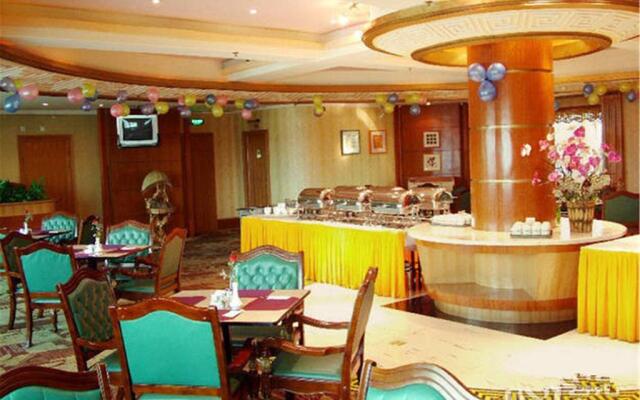 Golden Star Holiday Hotel