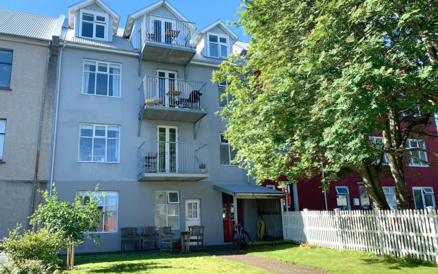 Nest Apartments