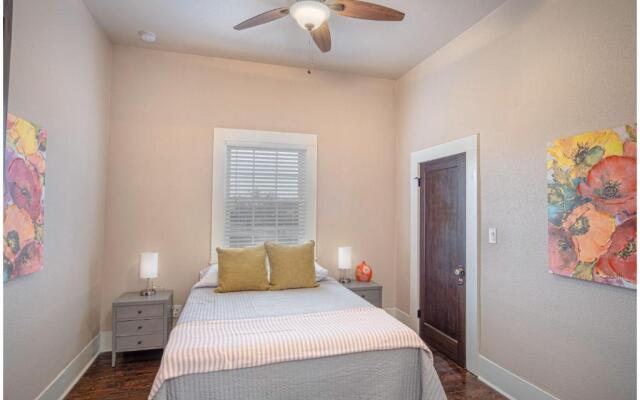 Beautiful Craftmans 4br/2.5ba Home Near Downtown