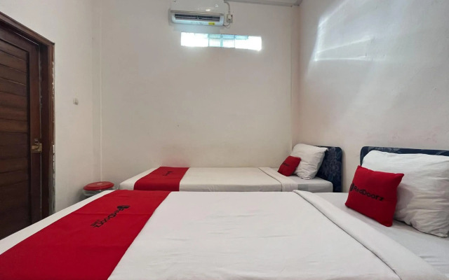 OYO 3006 Falisha Homestay Syariah