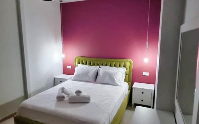 Epipleon Luxury Suites -108- Διαμέρισμα 85τμ δίπλα στη θάλασσα