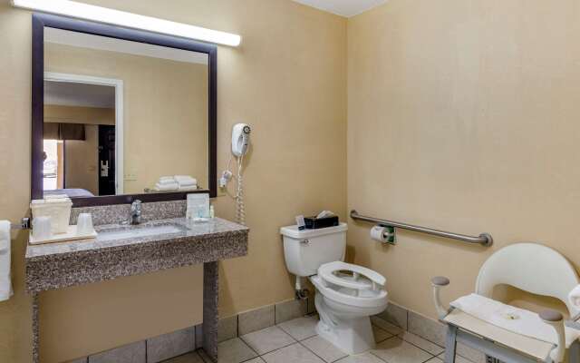 Quality Inn Hillsville